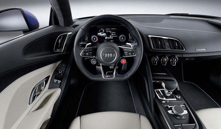 Салон Audi R8