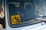 Знак Инвалид на автомобиле